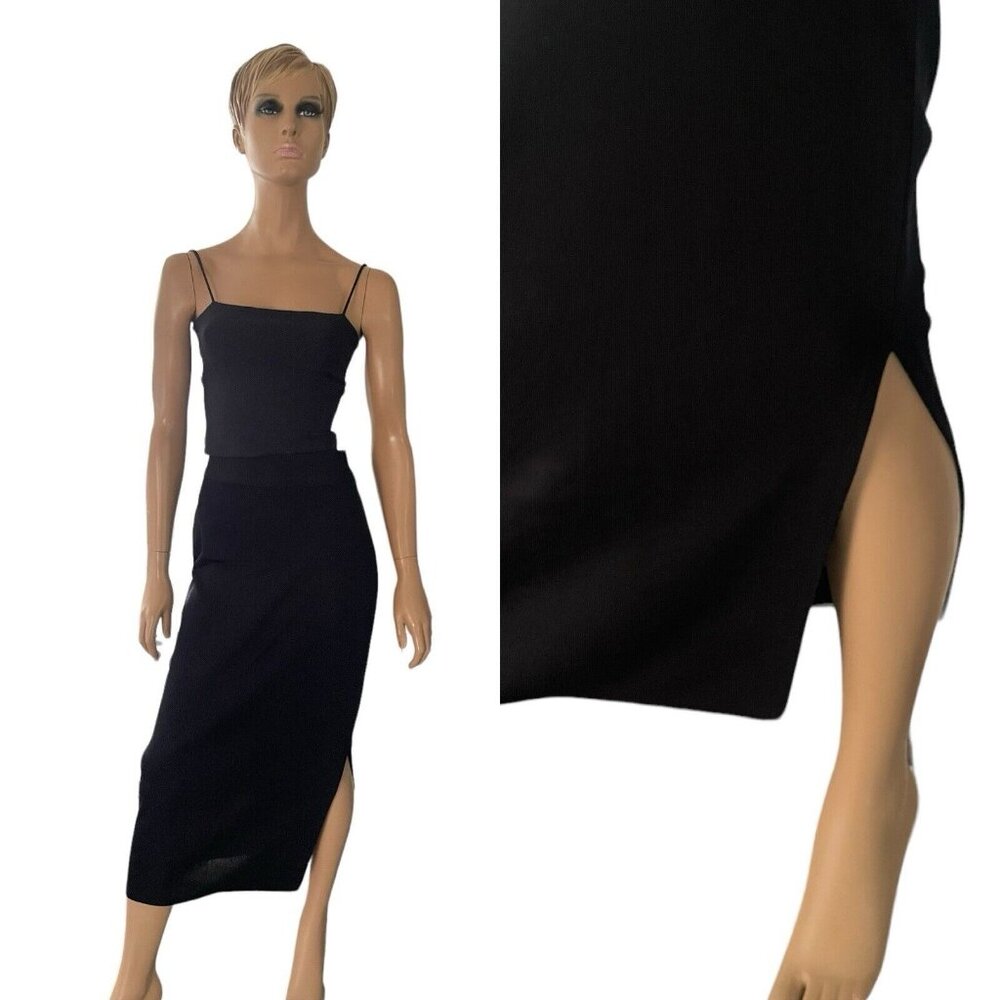 EXCLUSIVELY MISOOK Black Long Straight Acrylic Knit Maxi Skirt - Size M